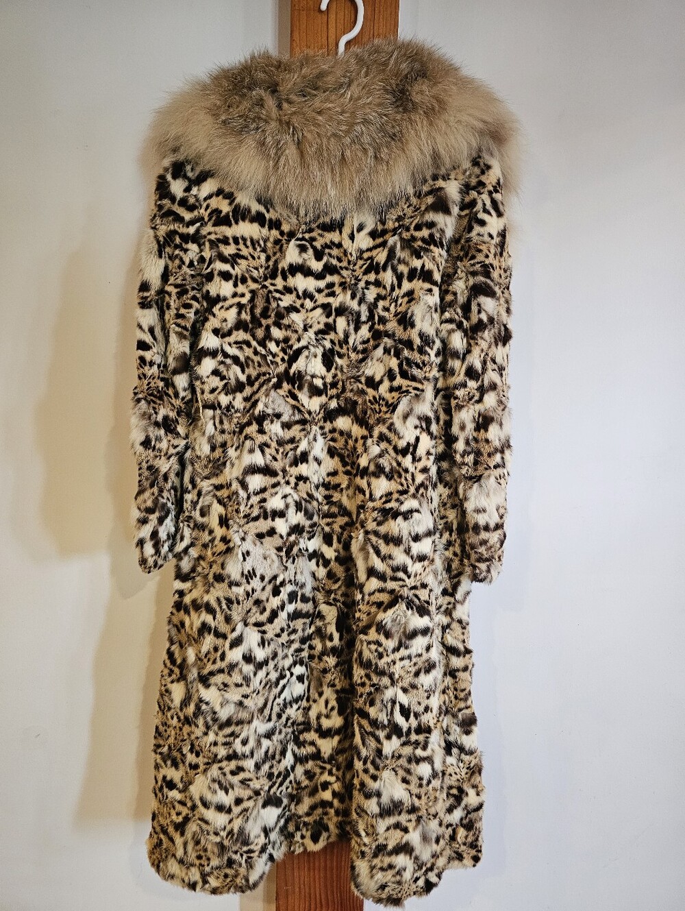 Vintage Robinson's Genuine Wild Fur & Fox Collar Coat | M.J. Monogram Mcm - Picture 3 of 15